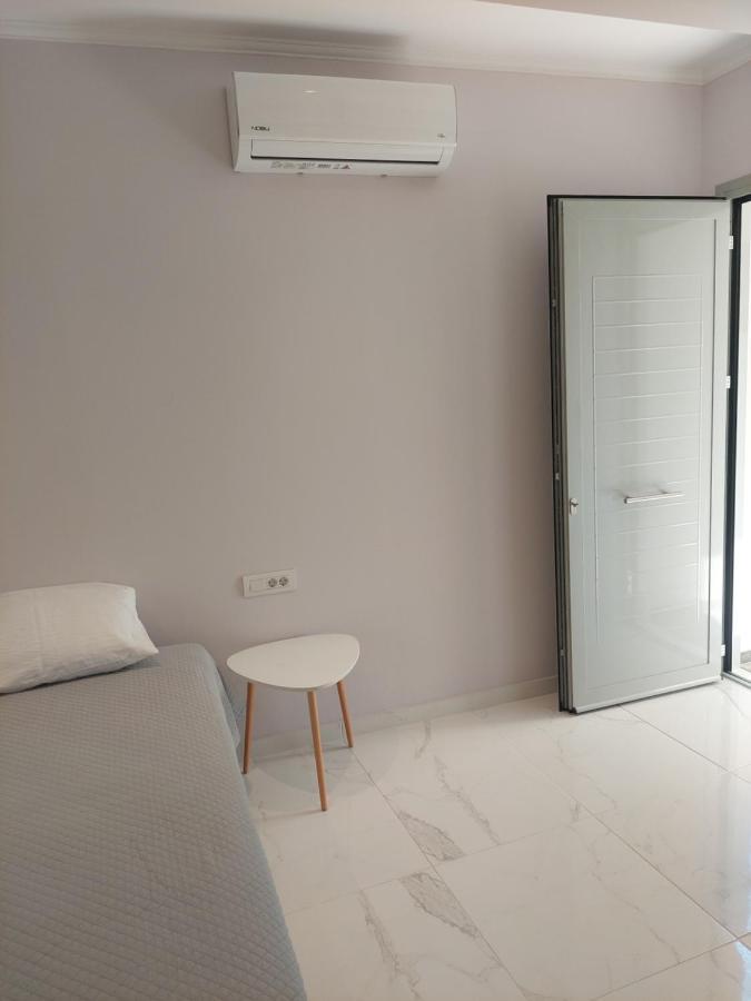 Alexandra'S Apartments - Port Of Zante Екстер'єр фото